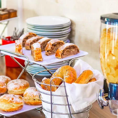 Iris Eden - Czech Leading