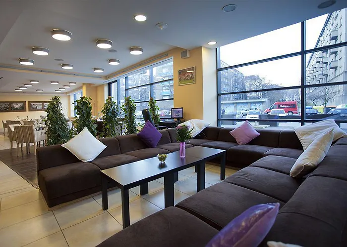 Iris Eden - Czech Leading 4*