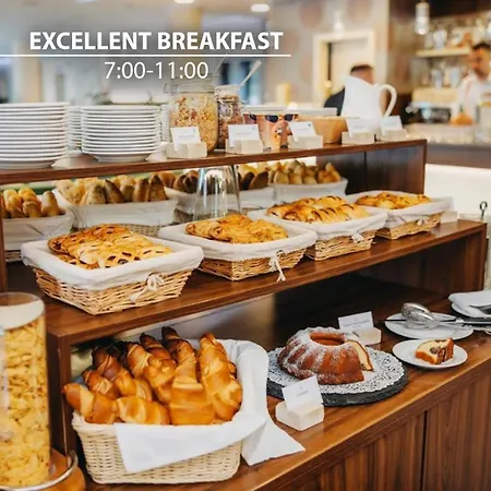 Iris Eden - Czech Leading Prague