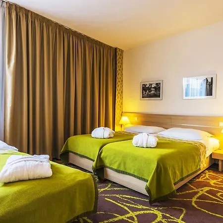 Iris Eden - Czech Leading Prága