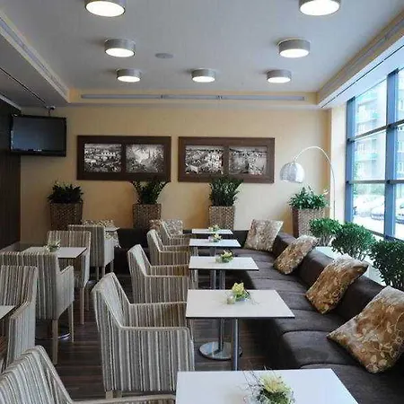 Iris Eden - Czech Leading